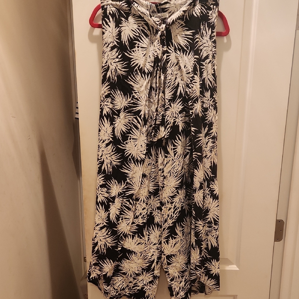 Black and White Large  Leaf Print Pants